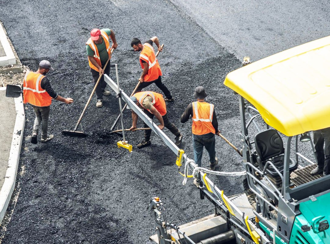 Read more about the article The Human Side of Infrastructure: Highway Construction Workforce Management Across Large Highway Sites