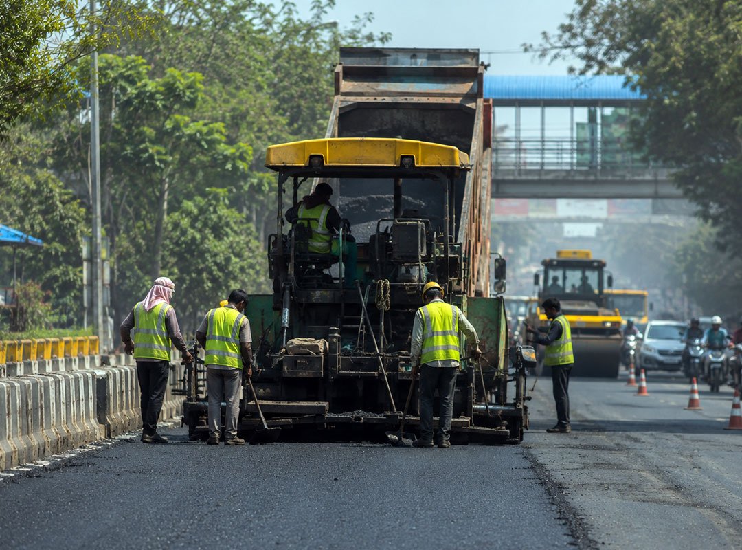 Read more about the article How to Choose the Right Road and Highway Contractors in Delhi for Government and Private Projects